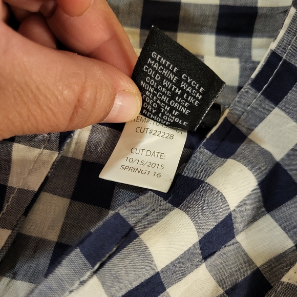 Torrid Navy Blue & White Plaid Buttons Up Blouse - Picture 11 of 12